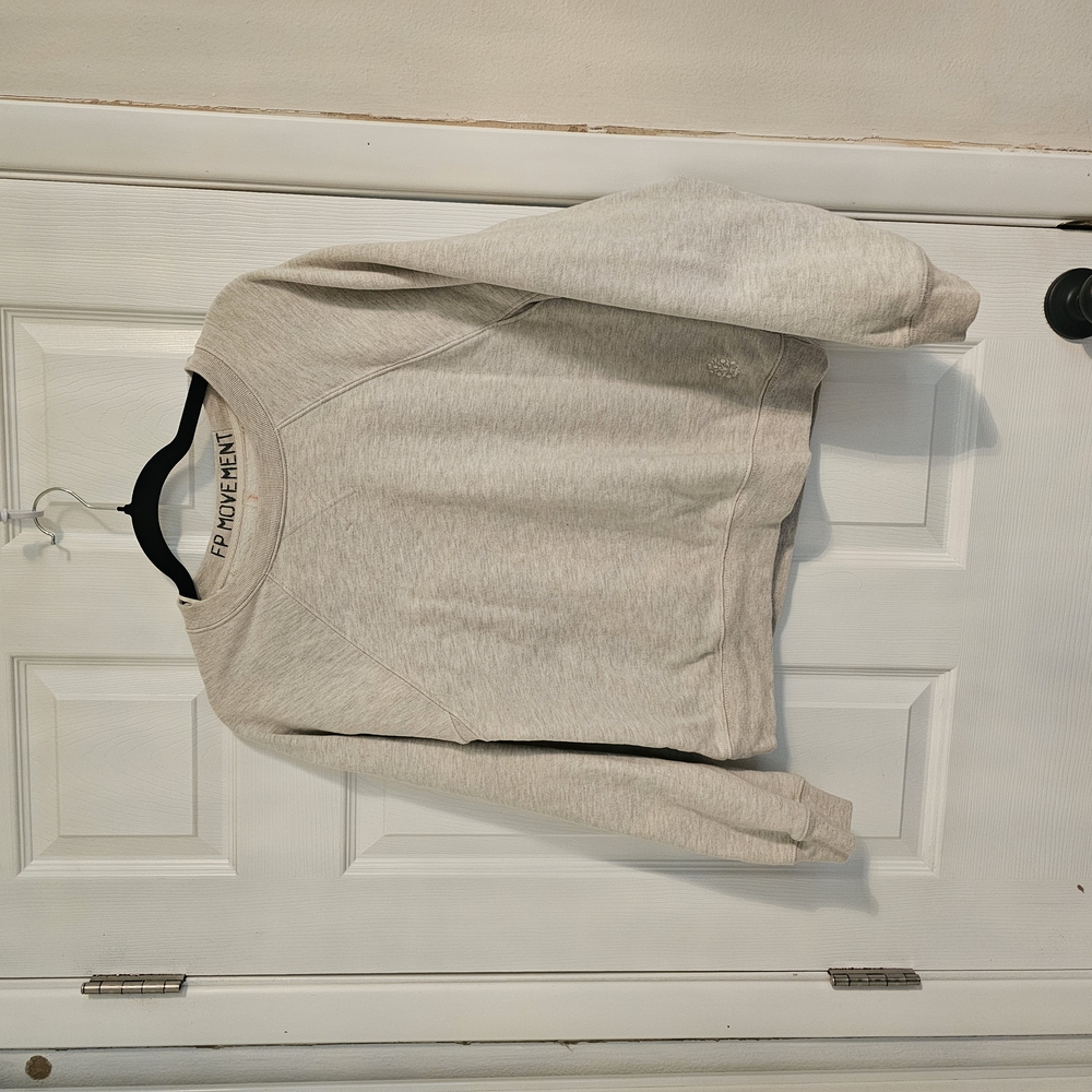 Women's Free People Movement Sweatshirt. Washed But Not Worn, Was To Small.